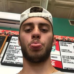 Meet your Posher, Jonny